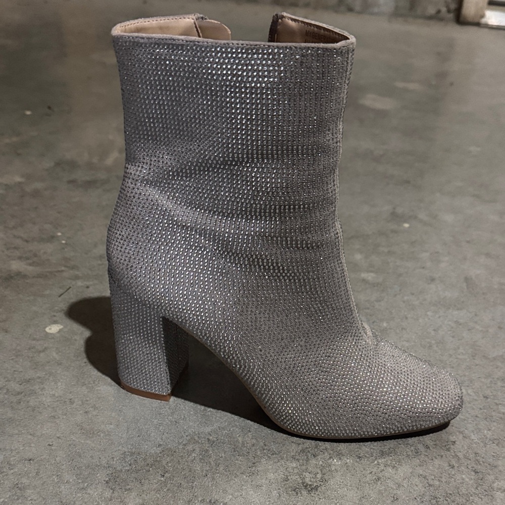 Lulu's Glittering Gray Heeled Boots